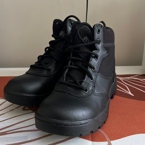 Steel toe black shoes